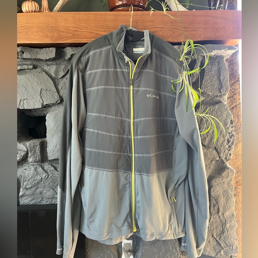 Columbia Men's Gray Performance Jacket with Lime Accents